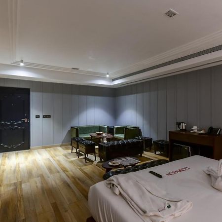 The Downton Hotel Rāipur 외부 사진