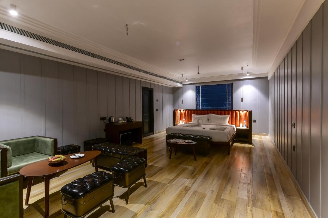 The Downton Hotel Rāipur 외부 사진