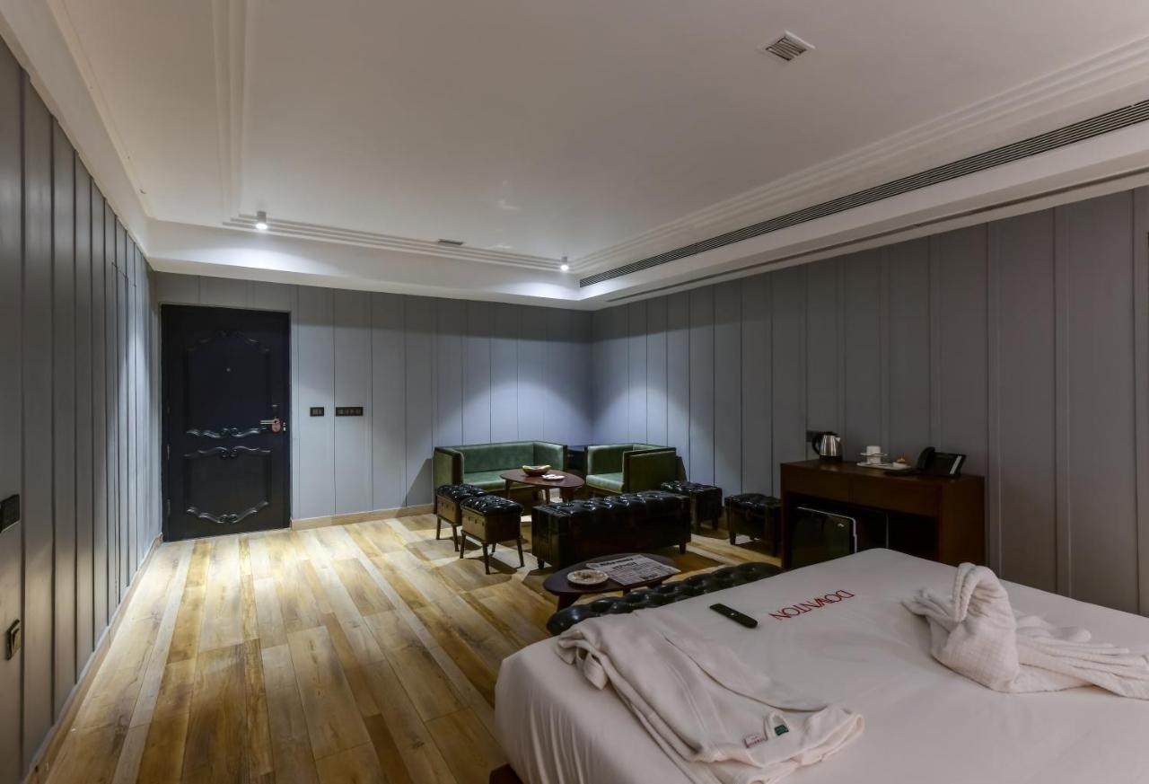 The Downton Hotel Rāipur 외부 사진